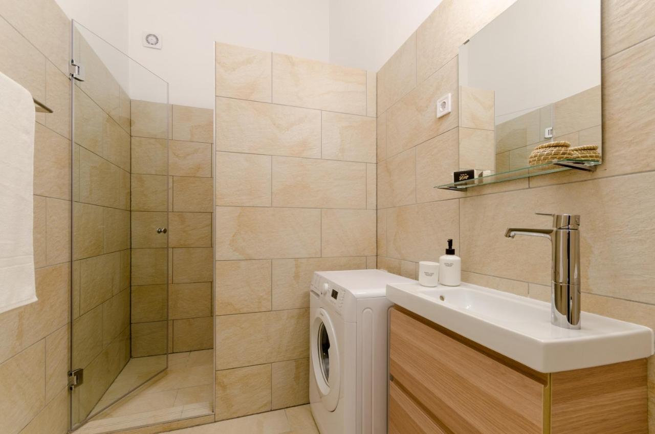 Deluxe In Party District. Ak2b Apartman Budapest